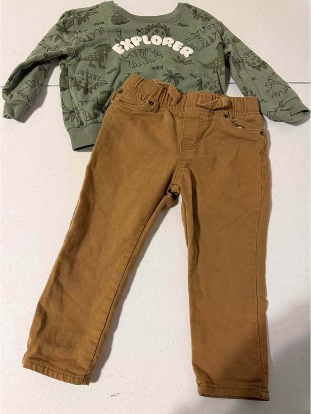 Carter's 24m Dinosaur Sweatshirt and Pants Set